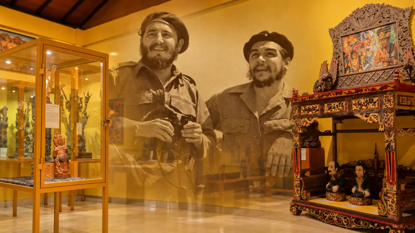 Fidel Castro and Che Guevara Story in Museum PBC